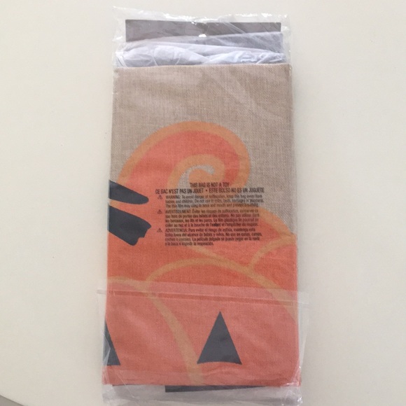 Happy Haunting ๐ Burlap Flag - Picture 3 of 5